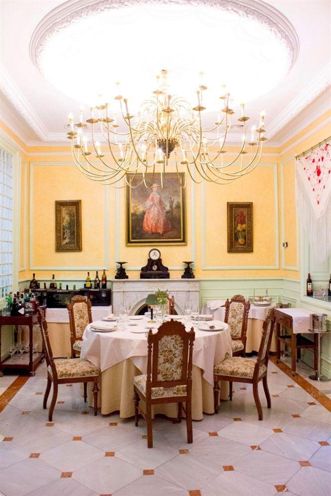 Alabardero 4* Seville